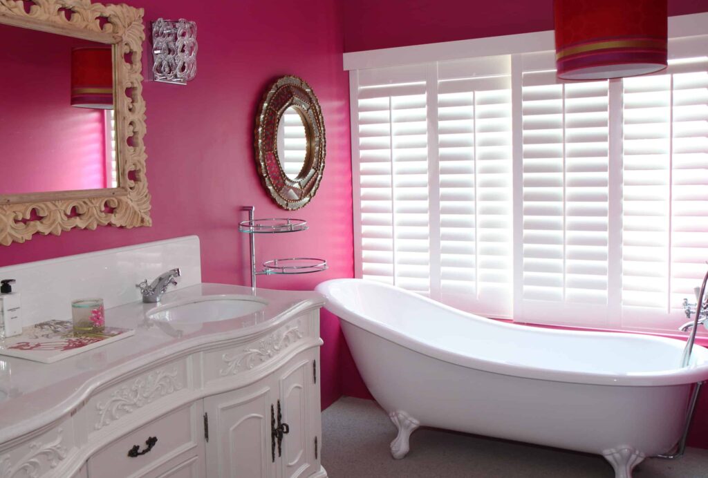 Norman Shutters Pink Bathroom scaled